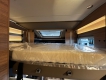 Weinsberg-CaraCompact-Suite-MB-640-MEG-Pepper-Edition-camper-letto-basculante-sopra-dinette.JPG