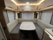 Knaus-Sport-450-FU-caravan-2023-tavolo.JPG