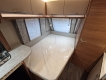 Knaus-Sport-450-FU-caravan-letto-matrimoniale.JPG