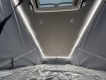 Weinsberg-Carabus-540-MQ-tetto-a-soffietto-camper-letto-sopra.JPG