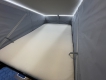 Weinsberg-Carabus-600-ME-Edition-Italia-tetto-a-soffietto-letto-superiore.JPG