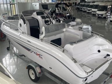  Barca 4XC H22SD by Ranieri International con Honda 150 hp pronta consegna