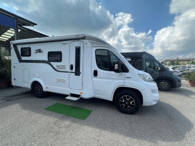 Laika Compact 9 camper usato