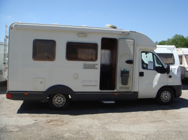  CARAVAN INTERNATIONAL CARIOCA 15  camper occasione venduto