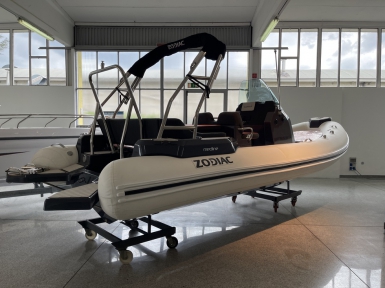  Gommone Zodiac Medline 6.8 con Honda Marine 200 hp elettronico pronta consegna