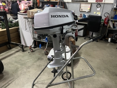  Honda Marine 5 hp motore fuoribordo usato