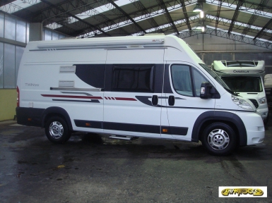  Adria Twin 640 SHX camper usato venduto